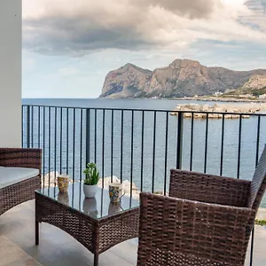 vista-mare-rooms.sicilyhotelsitaly.net/