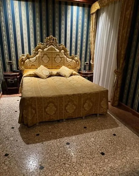 Ca' San Zaccaria Hotel Venice 0*,  Italy